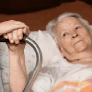 نگهداری سالمند در منزل